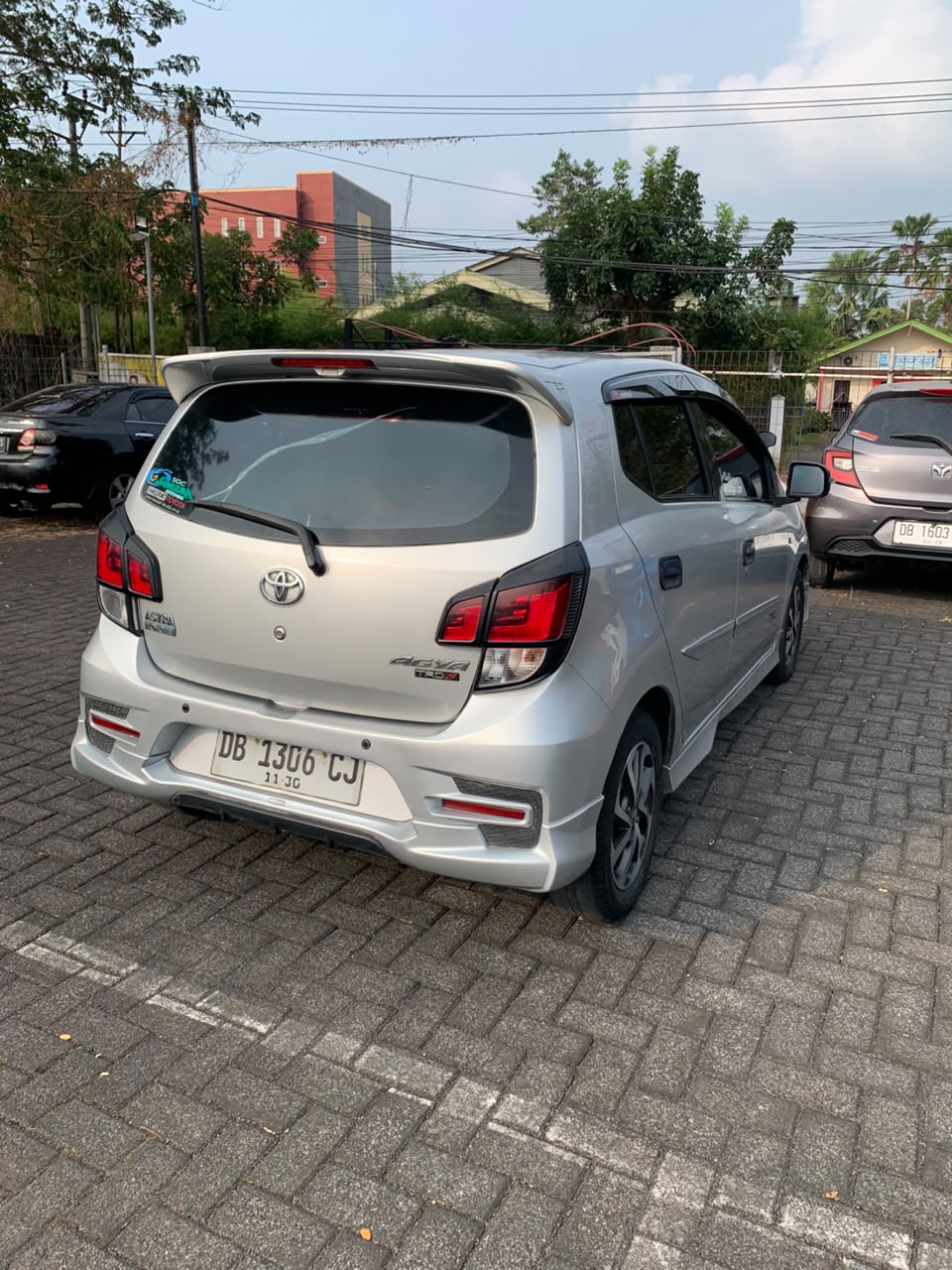 gambar besar 6
